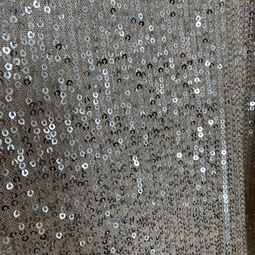 NWT/NIB GOLD on GOLD OS sequin duster. Get your “Shimmer On” - Picture 4 of 6